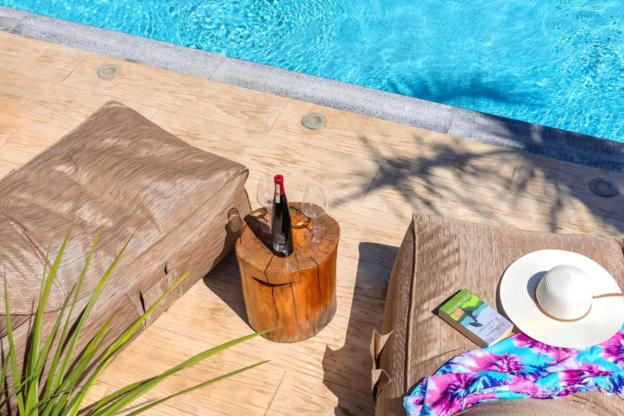 Minoas Villas Heated Pool Kournas Exterior photo